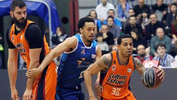 Green y San Eme lideran a un Valencia que recupera el tono