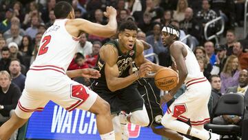 Nov 16, 2018; Milwaukee, WI, USA; Giannis Antetokounmpo (34) drives for the basket against Chicago Bulls forward Jabari Parker (2) during the fourth quarter at Wisconsin Entertainment and Sports Center. Mandatory Credit: Jeff Hanisch-USA TODAY Sports