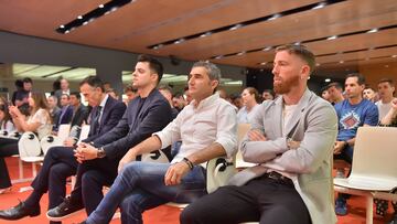 09/05/24 ATHLETIC DE BILBAO RUEDA DE PRENSA DE DESPEDIDA DE RAUL GARCIA
ERNESTO VALVERDE
MUNIAIN