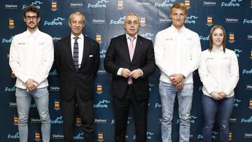 Álvaro de Arriba, Francisco de Bergia, Alejandro Blanco, Marcus Cooper y Margarita Morata, en el acto de renovación del acuerdo del programa de Becas Podium entre el COE y Telefónica.