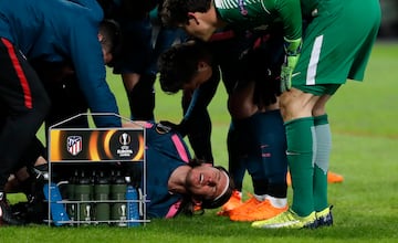 El lateral brasileño se fracturó el peroné en un partido de Europa League ante el Lokomotiv Moscú tras un choque contra Éder, delantero portugúes del conjunto ruso. Fue operado con éxito y logró regresar a tiempo para disputar el Mundial de Rusia 2018.