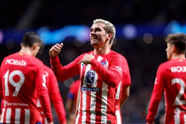 3-0. Antoine Griezmann celebra el tercer tanto, segundo de su cuenta particular.