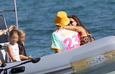 Antoine Griezmann, Erika Choperena disfrutan de sus vacaciones en Ibiza.