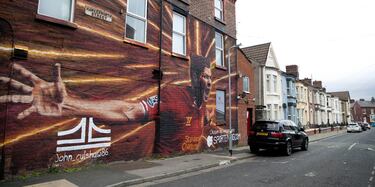Otro de los murales pintados por John Culshaw en las inmediaciones de Anfield. En él, el mítico capitán Steven Gerrard.