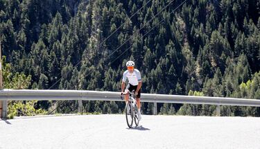La etapa, de 158 km y que arranca en Súria, entra en suelo andorrano a los 107 km y, antes de subir Arinsal, los corredores ascenderán Coll d’Ordino. Un descenso muy rápido y otra vez a subir para hacer las primeras diferencias de la general de La Vuelta 2023. “Un corredor explosivo, del estilo Carapaz, es el ideal para ganar aquí”, dice Purito.