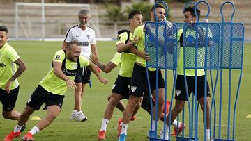 KEIDI CORRE JUNTO A JUANPI, SADIKU Y JUANKAR, MALAGA CF