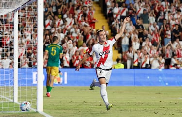 3-0. Jorge De Frutos celebra el tercer gol.