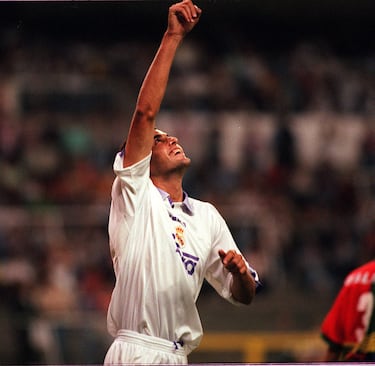 El Real Madrid lo fichó en 1997 procedente del Mérida, donde había hecho una buena temporada. Si bien es cierto que nunca había jugado en Primera División. Fue una petición expresa de Fabio Capello quien aseguraba que “será una de las estrellas de Primera juegue donde juegue”. Era un delantero nato, medía 1,95m y pesaba más de 90 kilos, si bien es cierto que en pretemporada no dejó malas sensaciones y marcó el gol que dio la victoria la Real Madrid en el trofeo Santiago Bernabéu, Heynkes no le dio ni una sola oportunidad en la temporada. Se marchó cedido al Valladolid, luego al Alavés, después al Rayo Vallecano y por último al Málaga.