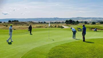 Imagen de una prueba del Circuito Senior y Super Senior de Pitch & Putt de la Real Federación de Golf de Madrid.