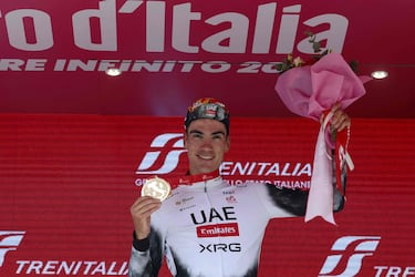 Juan Ayuso, de vuelta a los entrenos, seguirá en el UAE “al 99,9%”