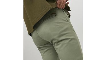 El pantalón chino de Jack & Jones que es tendencia en Amazon