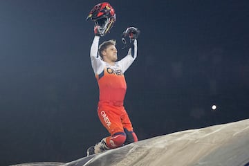 Dany Torres, Pat Bowden (Australia), David Rinaldo (Francia), José Mincha, Clinton Moore y Maikel Melero saltaron al ruedo uno a uno para ofrecer un vbrante espectáculo en la vuelta de freestyle en Madrid.