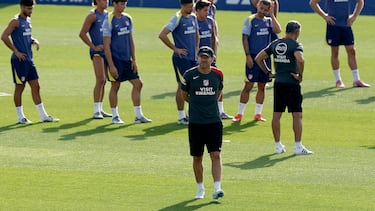 26/08/2025 ENTRENAMIENTO ATLETICO DE MADRID
GRUPO CHOLO SIMEONE ENTRENADOR