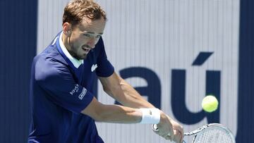 Medvedev aparta a Martínez y Bautista pincha con Brooksby