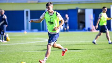 Borja Vázquez en un entrenamiento con el primer equipo del Cádiz el pasado mes de enero.