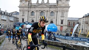 Jonas Vingegaard, en la zona de salida de la primera etapa de O Gran Camiño.