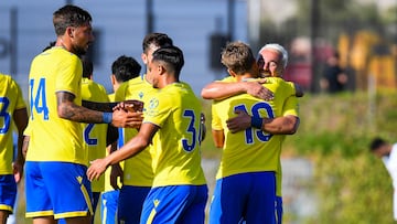 Ontiveros junto a José Antonio de la Rosa celebrando el 1-0 ante el Al-Sadd en Estepona.