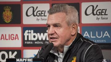 El entrenador mallorquinista Javier Aguirre durante la rueda de prensa previa al partido contra el Betis.