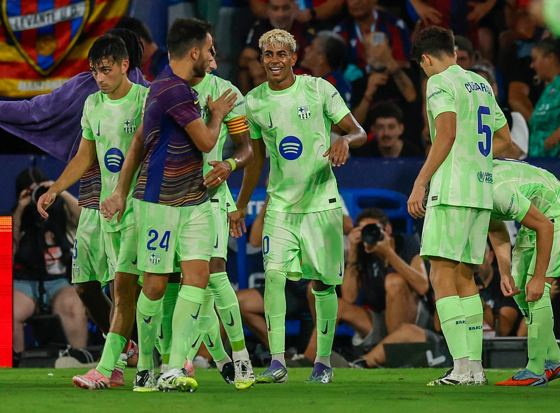 La remontada del Barcelona ante el Levante en imágenes