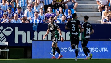 Edu Espiau celebrando un gol ante el Málaga.