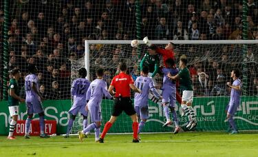 El Madrid vaguea y pasa