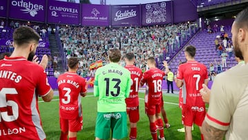 Los jugadores del Córdoba agradecen a la afición