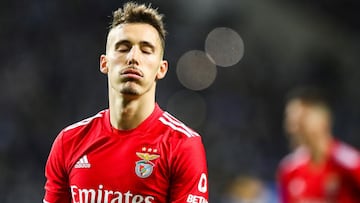 Grimaldo, el mejor '3' para la inteligencia artificial no va con España