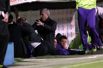 Durante un partido liguero de la temporada 2011/2012, el entrenador de la Fiorentina, Delio Rossi, decidió cambiar al serbio en el minuto 32 de la primera parte al ir perdiendo por dos goles a cero. En su marcha al banquillo, Ljajic le dedicó unas groseras palabras a su técnico, el cual reaccionó de manera agresiva encarándose y agarrando del cuello a su futbolista.