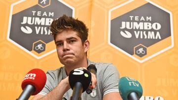 Wout Van Aert of Team, durante una conferencia de prensa.