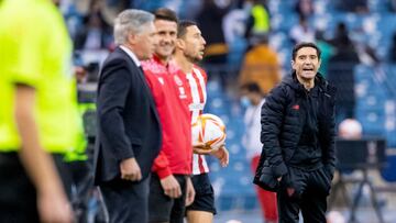 Marcelino ante Ancelotti en Arabia.