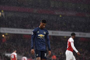 Rashford debutó a los 18 años con el Manchester United, bajo el mando de Van Gaal. Hoy, a sus 21 años, tiene un valor de 80 MDE y acumula 31 partidos con Inglaterra.