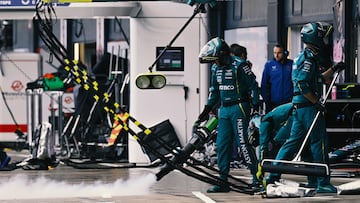 El equipo Aston Martin durante el Gran Premio de Gran Bretaña de Fórmula 1 disputado en el circuito de Silverstone.
