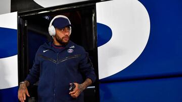 REIMS, FRANCE - OCTOBER 08: Neymar Jr of Paris Saint-Germain arrives to the stadium for the Ligue 1 match between Stade Reims and Paris Saint-Germain at Stade Auguste Delaune on October 08, 2022 in Reims, France. (Photo by Aurelien Meunier - PSG/PSG via Getty Images)
