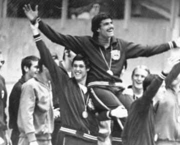 Mark Spitz ganó en los Juegos Olímpicos de México 1968 dos medallas de oro (en relevos 4x100 libre y 4x200 libre), una plata (en 100m mariposa) y un bronce (100m libre).