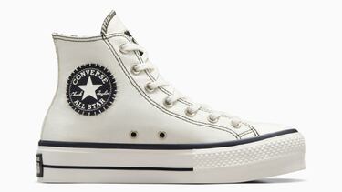 Ahorra un 40% en zapatillas y ropa en el Black Friday de Converse