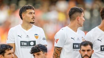 Filip Ugrinic, junto a varios de sus compañeros.