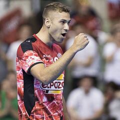 ElPozo fuerza el tercer partido de la mano de un gran Pito