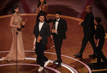 Basel Adra, Rachel Szor, Hamdan Ballal y Yuval Abraham consiguen el oscar por la cinta 'No other land', documental sobre el conflicto israelí-palestino.