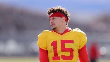 HENDERSON, NEVADA - FEBRUARY 07: Quarterback Patrick Mahomes #15 warms up during Kansas City Chiefs practice ahead of Super Bowl LVIII at the Las Vegas Raiders Headquarters/Intermountain Healthcare Performance Center on February 07, 2024 in Henderson, Nevada. Jamie Squire/Getty Images/AFP (Photo by JAMIE SQUIRE / GETTY IMAGES NORTH AMERICA / Getty Images via AFP)