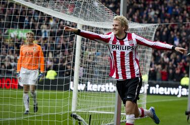 Pasó cinco temporadas en el club en las que consiguió dos títulos: una Copa y una Supercopa. Antes de llegar al club jugaba en Malmö.