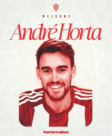 El Almería refuerza su medular con André Horta
