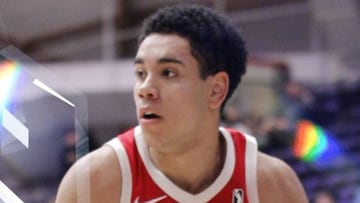 Isaac Nogués con los Rip City Remix de la G-League.