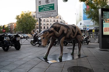 Las esculturas talladas a mano e ilustradas por diferentes artistas ya están por las calles de Madrid. 