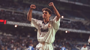Goles con el Real Madrid: 30 goles. 