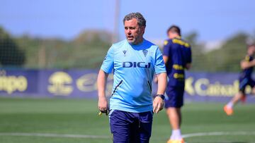 10/05/23 CADIZ CF ENTRENAMIENTO SEMANAL SERGIO GONZALEZ