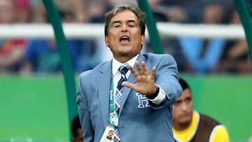 El estratega colombiano se dio la oportunidad de aconsejar al timonel del combinado inca para ser mejor en la justa mundialista que está por comenzar.