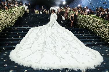 Diana Ross posa en la alfombra roja de la MET Gala 2025.