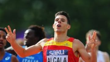 Marc Alcalá, en el momento de llegar a la meta como triunfador en los 1.500 metros de los Europeos Sub-23 de Tallín.