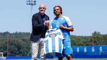 Lucas Noubi fue presentado como nuevo jugador del Deportivo por Fernando Soriano.