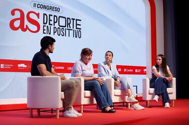 Iñigo Azcárate, Responsable Iberia Common Goal con Dolores Galindo, fundadora de Las Dragonas de Lavapies, Almudena Aguado, Responsable de Cultura en Moeve y Marta Griñán, redactora del Diario AS